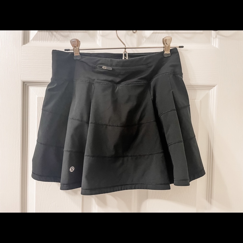 COPY - Lululemon tennis skirt, size 4 tall